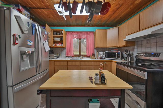 13376 Quarry Drive, Hillsboro, WI 54634