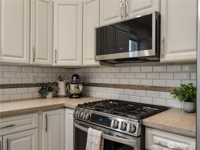 6808 E B Street, Tacoma, WA 98404