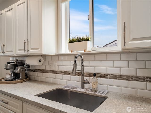 6808 E B Street, Tacoma, WA 98404