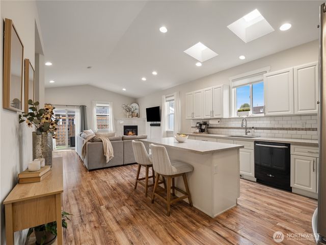 6808 E B Street, Tacoma, WA 98404