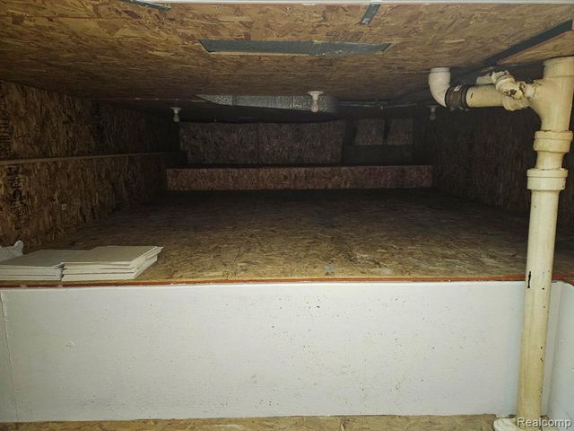 6876 Continental Avenue, Warren, MI 48091