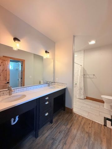 144 Homer Dr, Kerrville, TX 78028