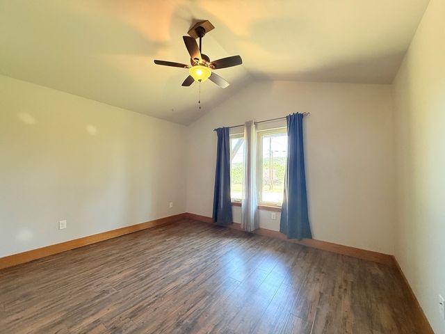 144 Homer Dr, Kerrville, TX 78028