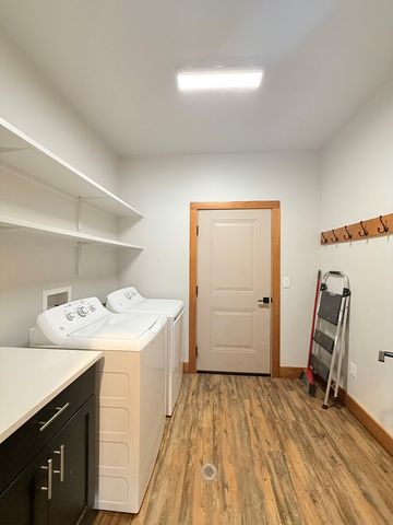 144 Homer Dr, Kerrville, TX 78028