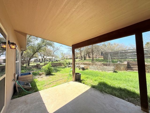 144 Homer Dr, Kerrville, TX 78028