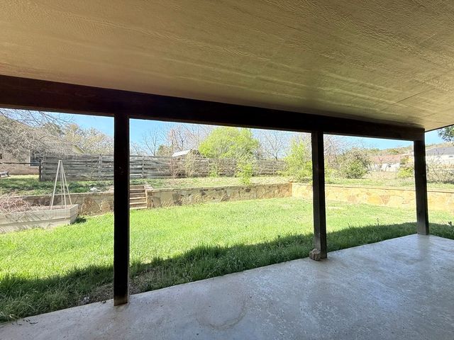 144 Homer Dr, Kerrville, TX 78028