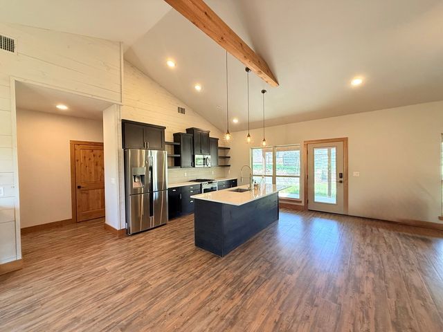 144 Homer Dr, Kerrville, TX 78028