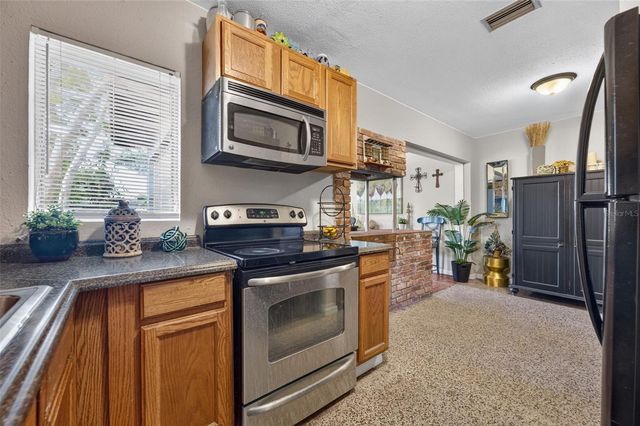 224 W PIERCE AVENUE, Orlando, FL 32809