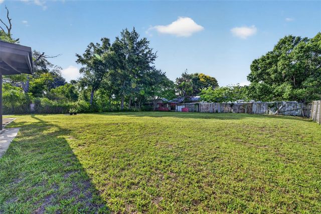 224 W PIERCE AVENUE, Orlando, FL 32809
