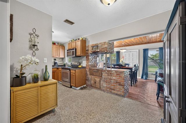 224 W PIERCE AVENUE, Orlando, FL 32809