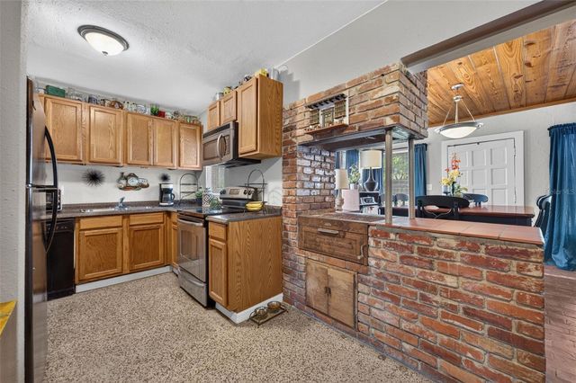 224 W PIERCE AVENUE, Orlando, FL 32809