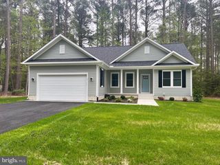41 WILDWOOD RD, Colonial Beach, VA 22443