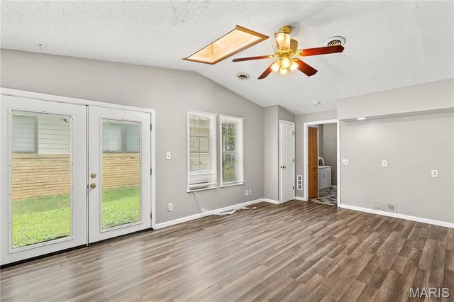 2240 Brook Drive, Florissant, MO 63033