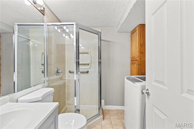 2240 Brook Drive, Florissant, MO 63033