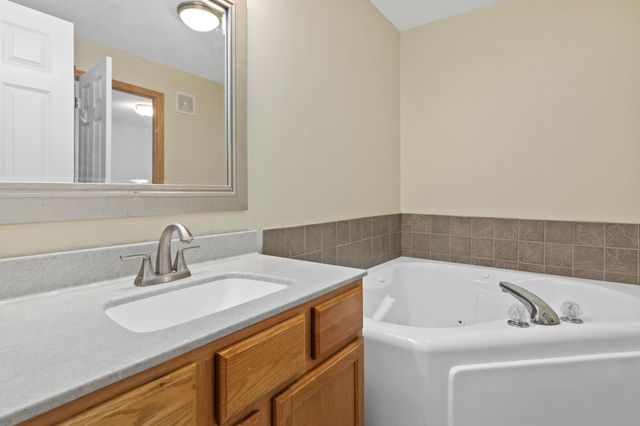 810 Trenton Lane N, Plymouth, MN 55441