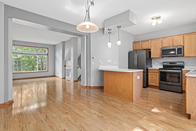 810 Trenton Lane N, Plymouth, MN 55441