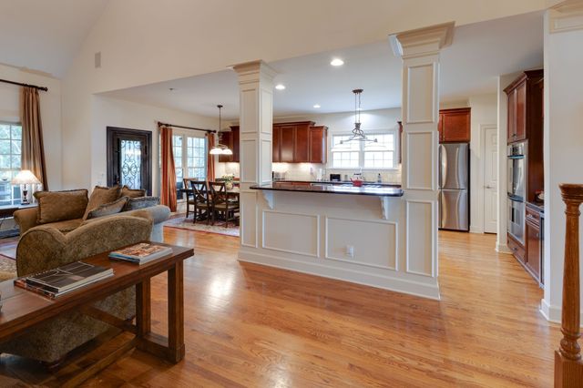 6312 Palomar Ct, Nashville, TN 37211