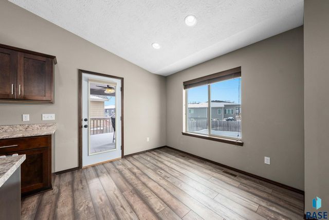 7900 W Pettigrew Ln Lane, Sioux Falls, SD 57106