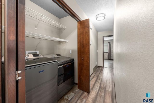 7900 W Pettigrew Ln Lane, Sioux Falls, SD 57106