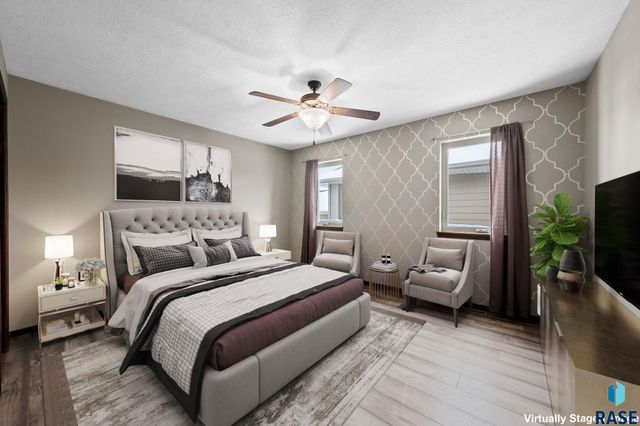 7900 W Pettigrew Ln Lane, Sioux Falls, SD 57106