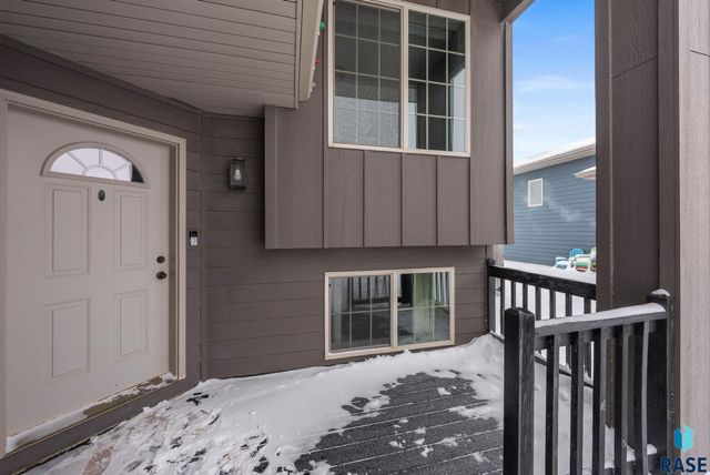 7900 W Pettigrew Ln Lane, Sioux Falls, SD 57106