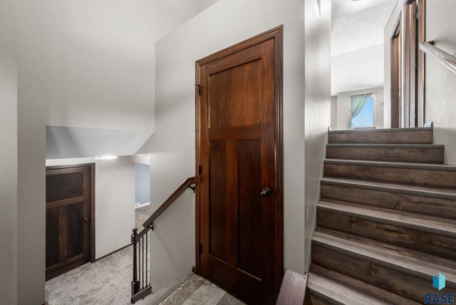 7900 W Pettigrew Ln Lane, Sioux Falls, SD 57106