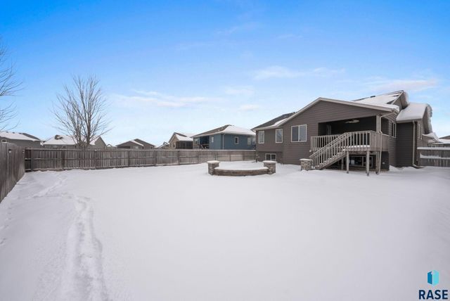 7900 W Pettigrew Ln Lane, Sioux Falls, SD 57106