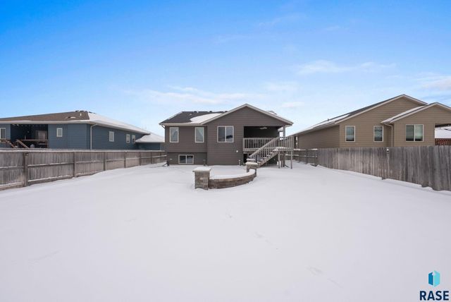 7900 W Pettigrew Ln Lane, Sioux Falls, SD 57106