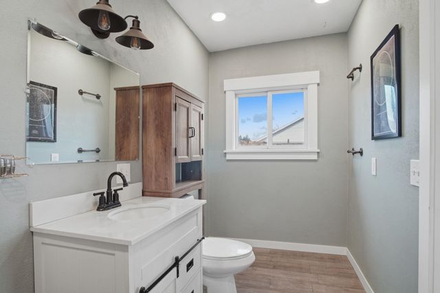 7505 N Regal St, Spokane, WA 99217