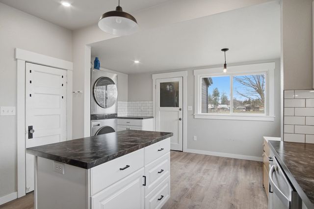 7505 N Regal St, Spokane, WA 99217