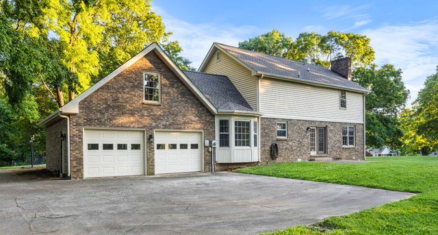 407 Idaho Springs Rd, Clarksville, TN 37043