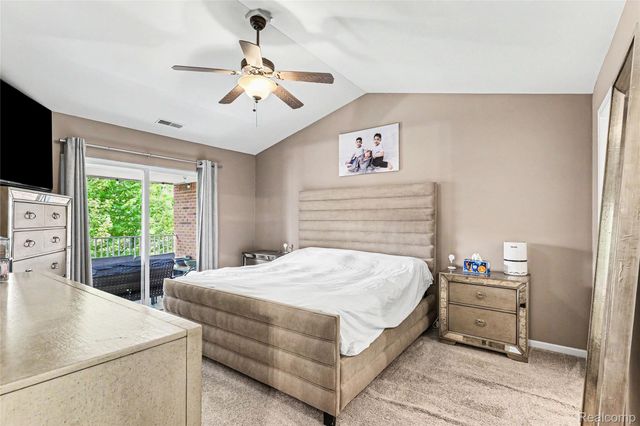 16440 Dominion Drive, Macomb Township, MI 48044
