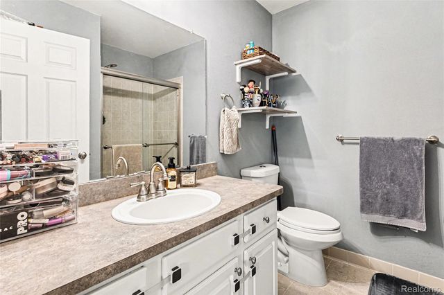 16440 Dominion Drive, Macomb Township, MI 48044