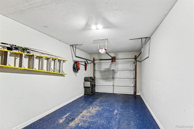 16440 Dominion Drive, Macomb Township, MI 48044