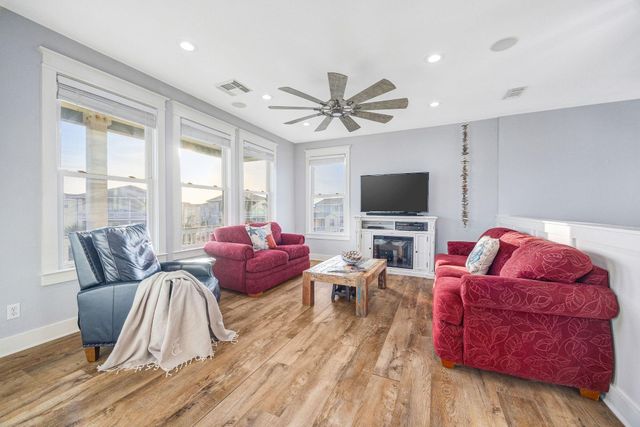 4162 Green Heron Drive, Galveston, TX 77554