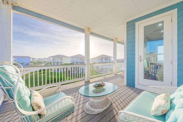 4162 Green Heron Drive, Galveston, TX 77554