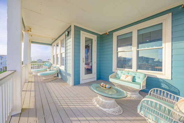 4162 Green Heron Drive, Galveston, TX 77554