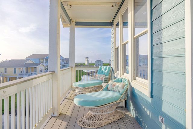 4162 Green Heron Drive, Galveston, TX 77554