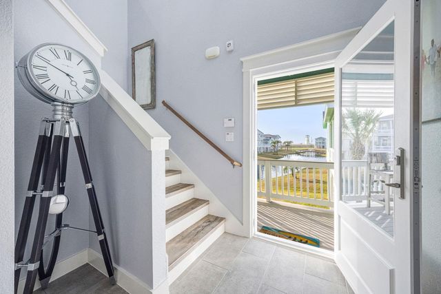 4162 Green Heron Drive, Galveston, TX 77554