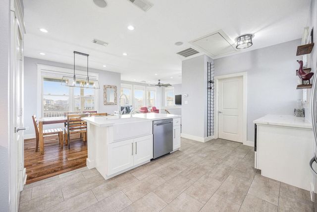 4162 Green Heron Drive, Galveston, TX 77554