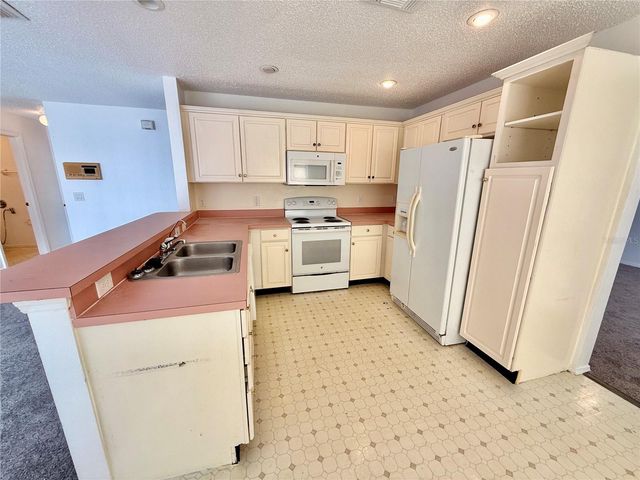 3237 FAIRFIELD DRIVE, Kissimmee, FL 34743