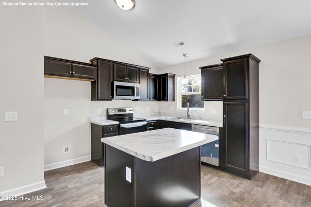 201 Megans Field Place 66, Richlands, NC 28574