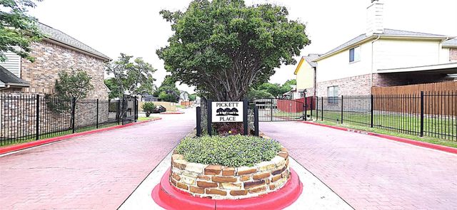 3910 Brandon Park Drive, Garland, TX 75044