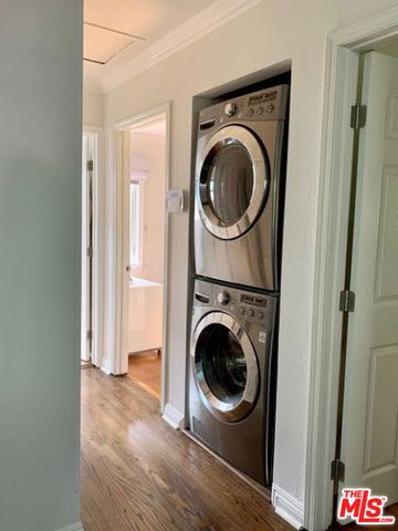 2905 Somerset Drive, Los Angeles, CA 90016