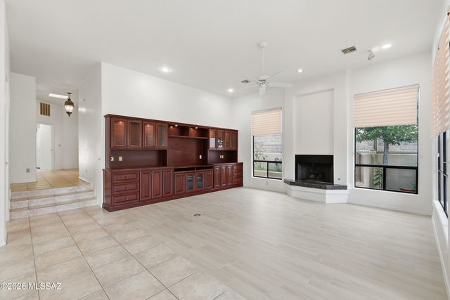 6520 N Regal Manor Drive, Tucson, AZ 85750