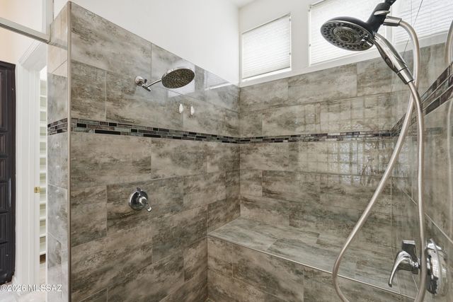 6520 N Regal Manor Drive, Tucson, AZ 85750