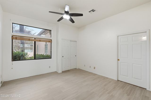 6520 N Regal Manor Drive, Tucson, AZ 85750