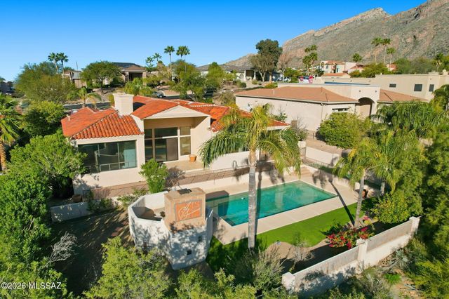 6520 N Regal Manor Drive, Tucson, AZ 85750