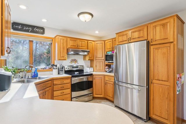 N2171 Lake Drive, Lodi, WI 53555