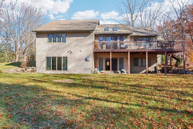 N2171 Lake Drive, Lodi, WI 53555